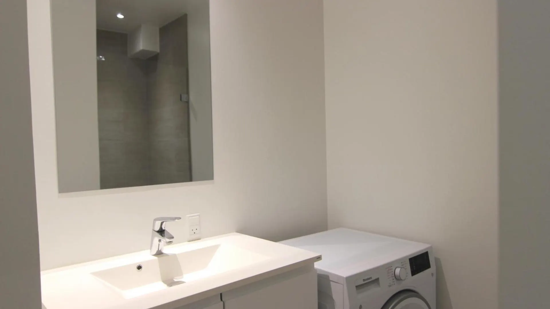 Beautiful 2-Bed In Frederiksberg C W Balcony Apartment Copenhagen