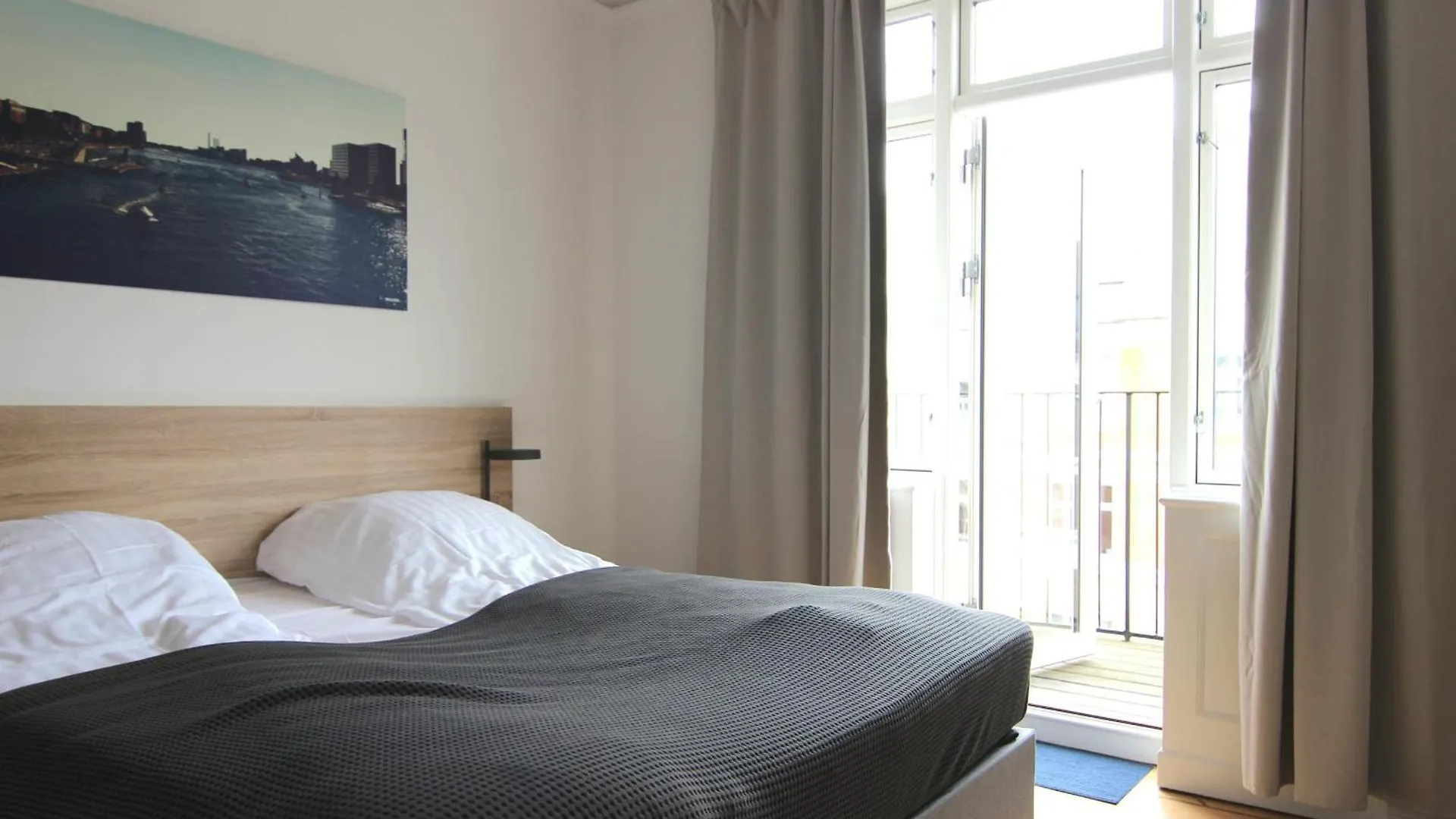 Beautiful 2-Bed In Frederiksberg C W Balcony Apartment Copenhagen Denmark